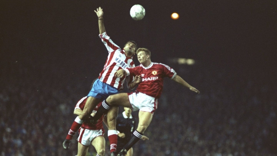 Ατλέτικο Μαδρίτης - Μάντσεστερ Γιουνάιτεντ: Η πρώτη και τελευταία συνάντηση, ο Σερ Άλεξ και ο... Αθηναϊκός! (video)