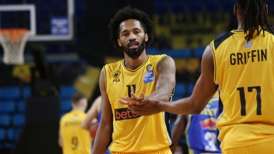 ΚΑΕ ΑΕΚ για Ανγκόλα: «Τίποτε εξ όσων αναγράφονται τις τελευταίες ώρες δεν ισχύουν»