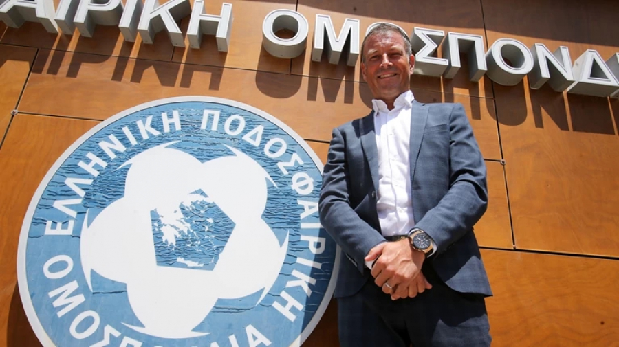 Super League: Ενημέρωσε FIFΑ,UEFA πως θέλει Κλάτενμπεργκ και επαγγελματική διαιτησία