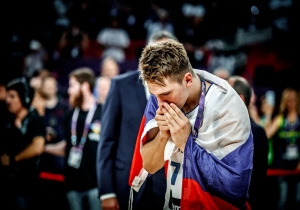 Λούκα Ντόντσιτς: Αγνοεί τη λέξη ήττα όταν παίζει με τη Σλοβενία