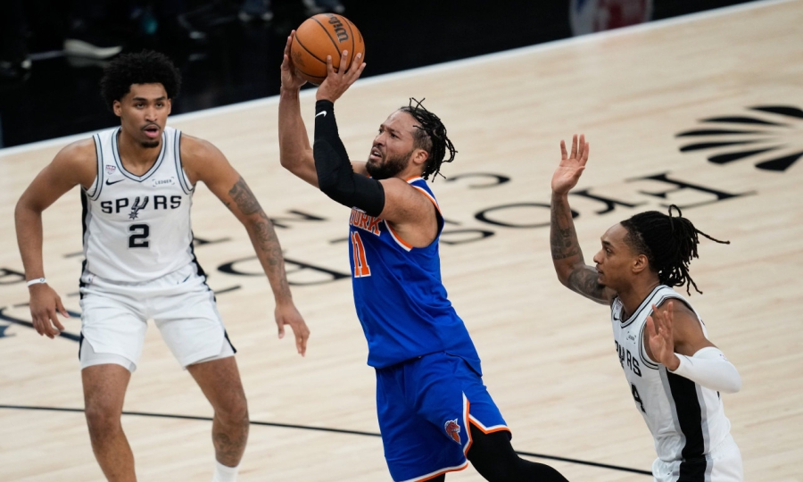 NBA Finals: Οι Νικς έκαναν το 2-0 απέναντι στους Σπερς, σε μία επική ματσάρα!