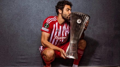 «Από την αμφισβήτηση, στο συγκινητικό αντίο»: Ο «γλυκός» επίλογος που έγραψε ο Ιμπόρα με την φανέλα του Ολυμπιακού! (video)