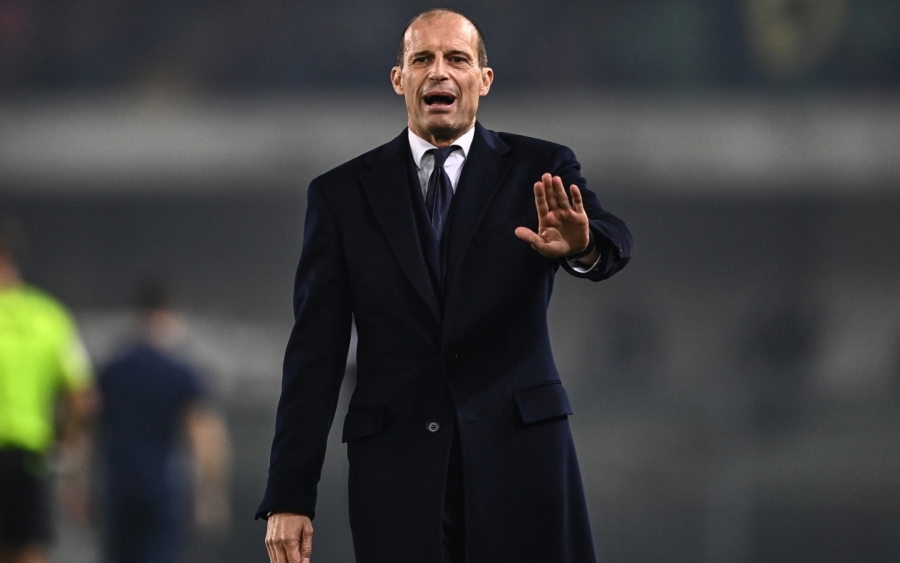 Ο Αλέγκρι παρακολούθησε εν μέσω... αποδοκιμασιών τον αγώνα του Τσιτσιπά με τον Τζόκοβιτς (video)