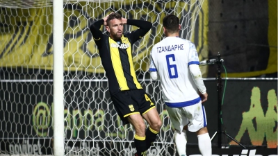 Άρης - Λαμία 2-2: Ο Μορόν έκανε τα πάντα, αλλά στο φινάλε... αυτοκτόνησαν!