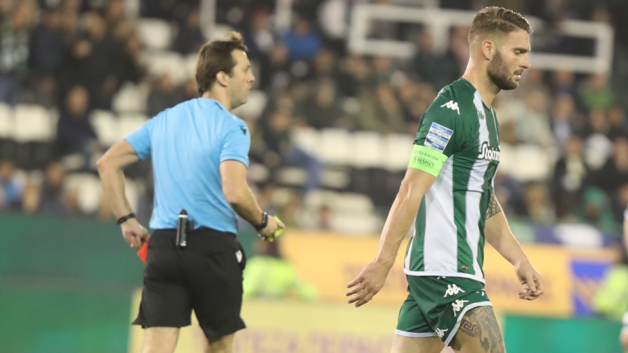 Παναθηναϊκός: Πρόστιμο 20.000 ευρώ στον Σένκεφελντ για αντιεπαγγελματική συμπεριφορά (video)