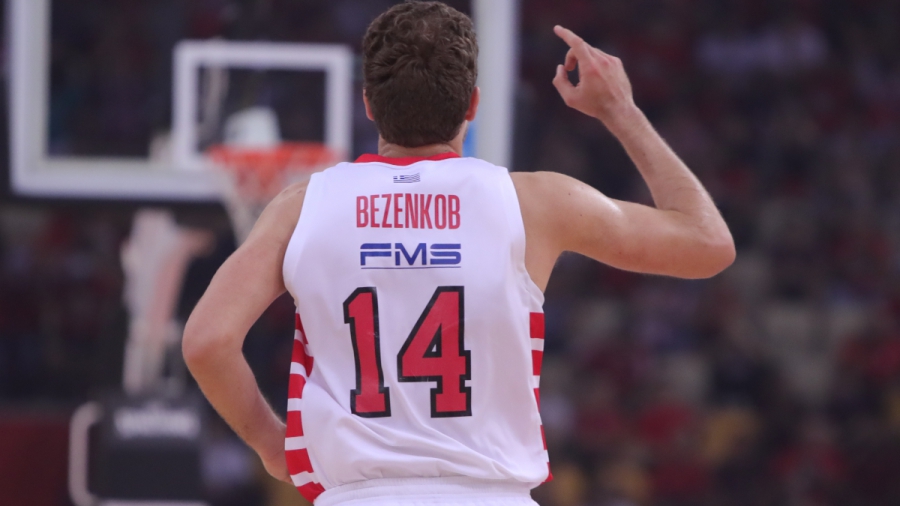 Βεζένκοβ: «Το αφιερώνω σε όσους με στήριξαν, ο Γιώργος είναι ένας θρύλος»