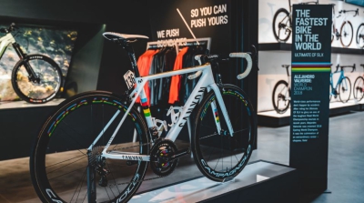 Ο Λεμπρόν Τζέιμς αγόρασε την αξίας 750 εκατ. δολαρίων εταιρεία ποδηλάτων Canyon