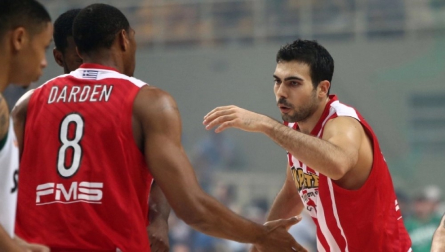 Ο Κώστας Σλούκας εύχεται στον Τρεμέλ Ντάρντεν για το F4 του BCL