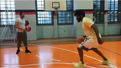 Τζέιμι Φοξ: Στη ΧΑΝΘ για μπάσκετ ο αστέρας του Hollywood!