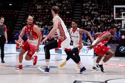 «Έτρεχε» με 102 η Αρμάνι - Επέστρεψε φορτσάτος ο Σιλντς