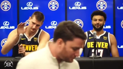 «Μάλωνε» με το μικρόφωνο ο Γιόκιτς στην συνέντευξη τύπου των Νάγκετς