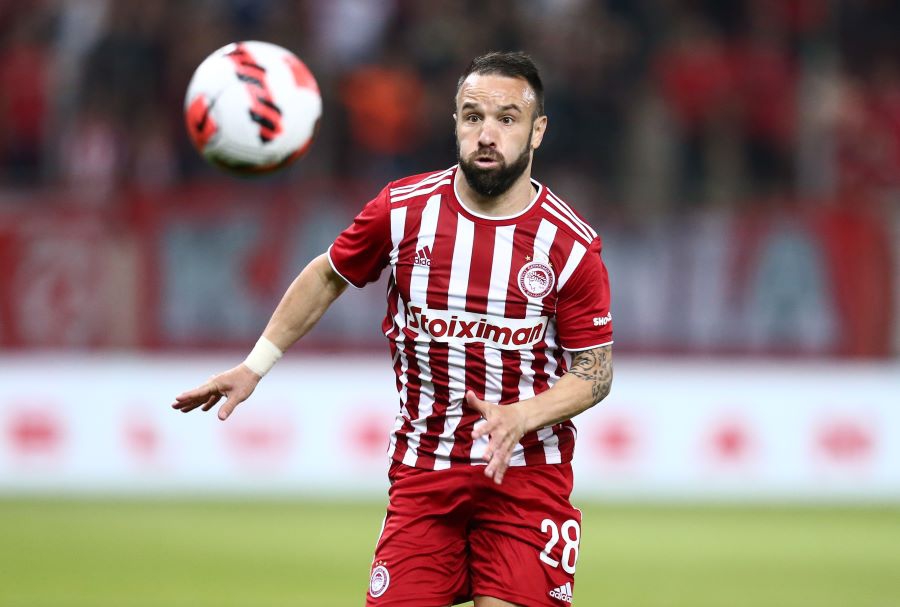 Βαλμπουενά: «Θέλω πολύ να μείνω στον Ολυμπιακό – Θα μιλήσουμε με τον πρόεδρο»