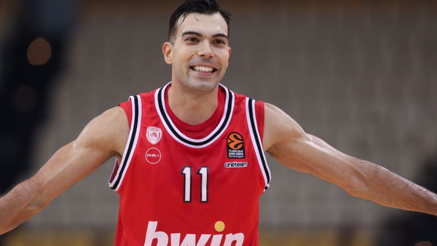 Σλούκας: « Δεν φοβάμαι να πάρω ευθύνες – Δεν ήξερα που πήγαινα μετά το τρίποντο»