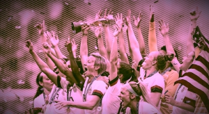 Ισότητα αμοιβών στο γυναικείο ποδόσφαιρο: Έστω και αργά, υπάρχει ελπίδα…