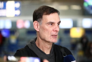 Μπαρτζώκας: «Ο Βεζένκοφ περιμένει με ανυπομονησία το ματς στη Σόφια» - Τι είπε για την Χάποελ