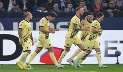 Bundesliga: Νικηφόρο πέρασμα από το Γκελζενκίρχεν και προσωρινά 3η η Χόφενχαϊμ (video)