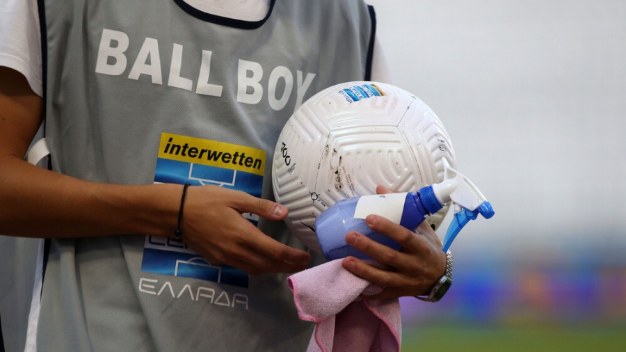 Super League: Πενθήμερη καραντίνα για νοσήσαντες αθλητές με αρνητικό PCR