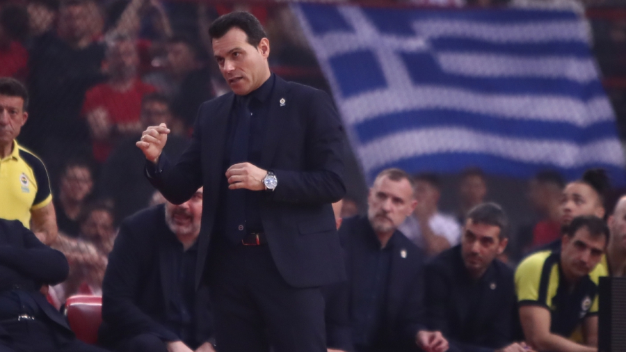 Ολυμπιακός – Φενέρ: Άναψαν τα… αίματα λόγω λέιζερ – Ηρέμησαν γρήγορα τα «πνεύματα»! (video)