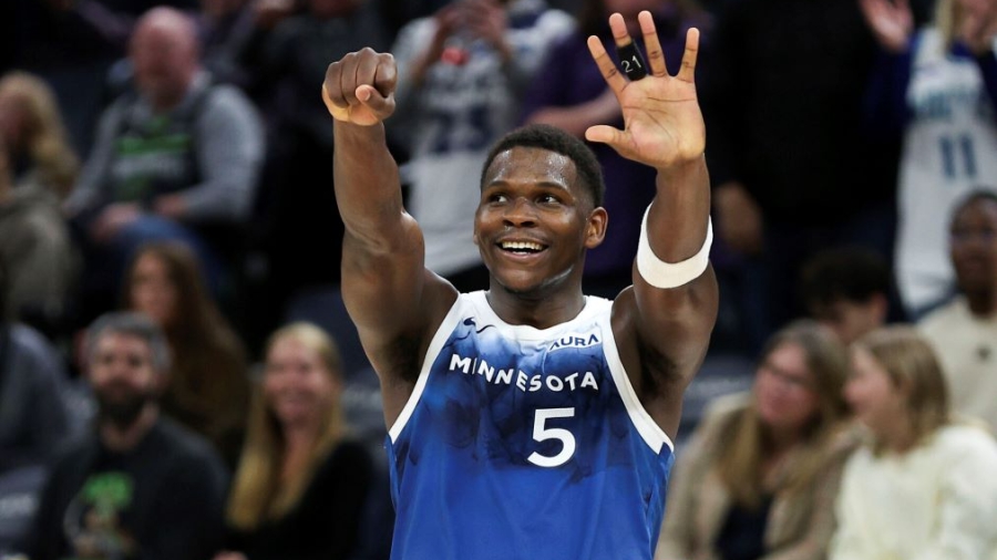 Ασταμάτητος ο… λύκος της Μινεσότα: Άντονι Έντουαρντς ή αλλιώς «one man show»! (video)