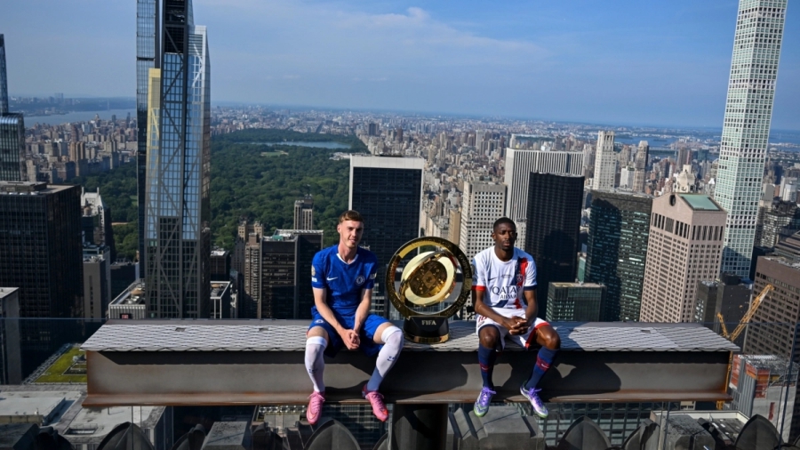 «Όταν κοιτάς από ψηλά...»: Στην κορυφή της πόλης για την κορυφή του κόσμου Πάλμερ και Ντεμπελέ!