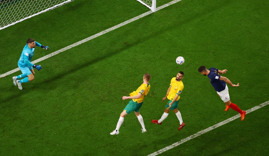 Στο Κατάρ, ο Ολιβιέ Ζιρού ανέβηκε σε μια κορυφή που κανείς δεν περίμενε ότι θα πλησιάσει (video)