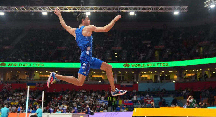 Άκυρη η κορυφαία επίδοση του κόσμου από τον Μίλτο Τεντόγλου λόγω... των παπουτσιών του!