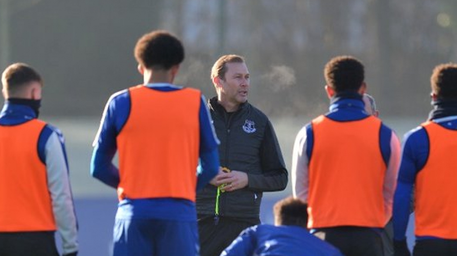 Με Φέργκιουσον υπηρεσιακό προπονητή η Έβερτον!