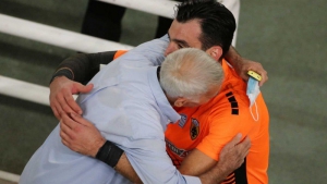 O Σεραφείδης κάτω από τον πυλώνα του στην Αγιά Σοφιά!