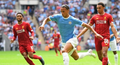 Η «Mirror» βλέπει Σανέ ως αντί-Σαλάχ στη Λίβερπουλ