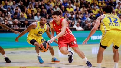 Λαρεντζάκης: «Κακές επιλογές μας και λάθη στην άμυνα καθόρισαν το ματς»