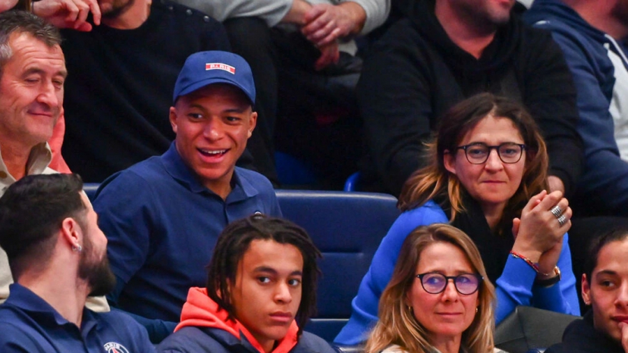 Εμπαπέ: «Ήρθα σε επαφή με τη Λίβερπουλ επειδή είναι η αγαπημένη ομάδα της μαμάς μου!»