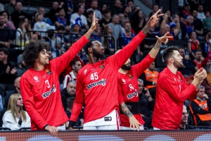 Το ήθελε, το πήρε, προχωράει: «Πασάς» στην Πόλη ο Ολυμπιακός με άμυνα «γρανίτη», 74-68 την Εφές!