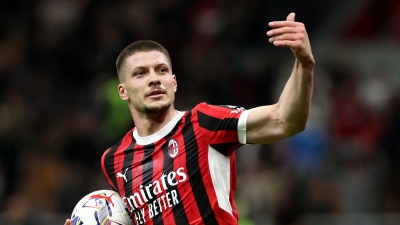 Έφτασε στην Αθήνα για την ΑΕΚ ο Γιόβιτς!