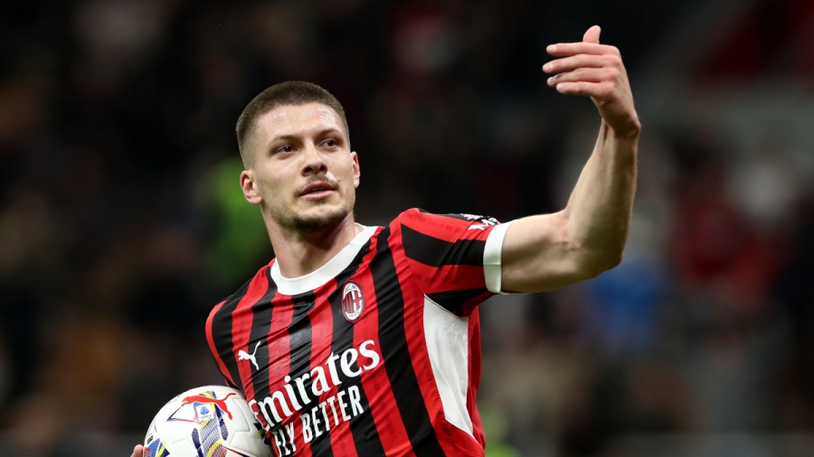 Έφτασε στην Αθήνα για την ΑΕΚ ο Γιόβιτς!