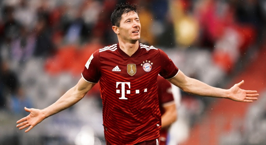 Μπάγερν: «Δεν πρόκειται να πουλήσουμε τον Λεβαντόφσκι ακόμα κι αν έρθει πρόταση 40-50 εκατ. ευρώ»