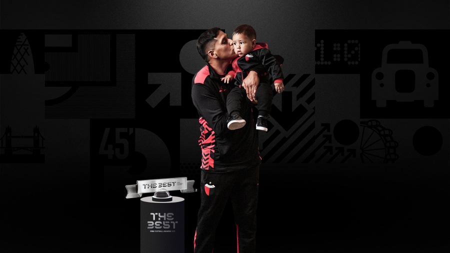 Ο viral «πατέρας της χρονιάς» έγινε... φίλαθλος της χρονιάς! (video)