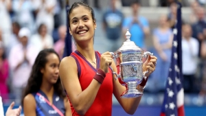 Έμα Ραντουκάνου: «Χρυσάφι» στα πόδια της… νέας βασίλισσας του US Open!