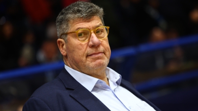 Σπουδαία κίνηση από Φάνη Χριστοδούλου: Βοήθησε τον Ερασιτέχνη Πανιώνιο για παρκέ στο κλειστό! (pic)