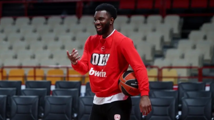 Διαψεύδει τις φήμες για τον Έβανς ο Ολυμπιακός!