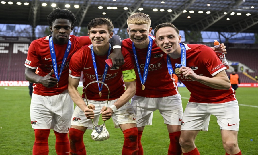 Άλκμααρ: Πρότυπο σε δουλειά Ακαδημιών, με αποκορύφωμα την κατάκτηση της Youth League, από τους «μικρούς» συμπαίκτες του Βαγγέλη Παυλίδη