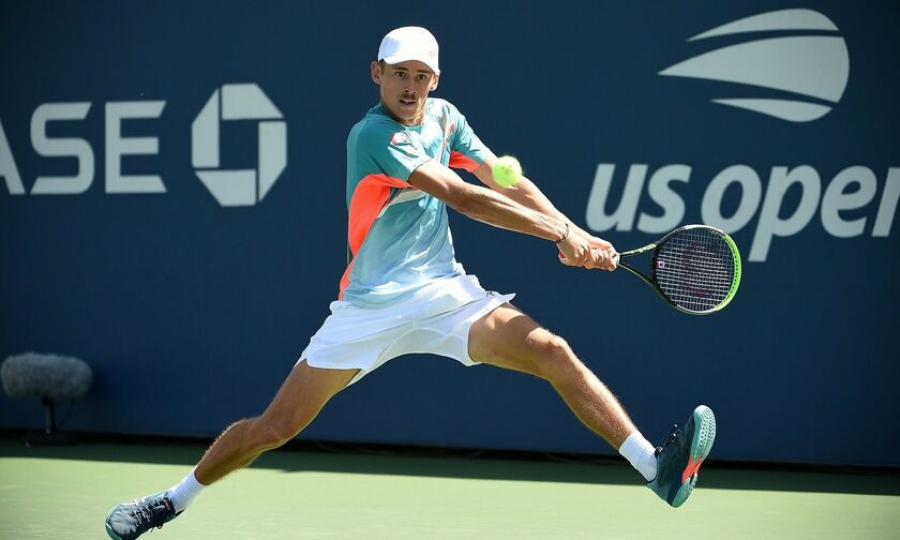 Ο Ντε Μινόρ παίρνει την πρόκριση και εμείς… πληρωνόμαστε από τη Novibet