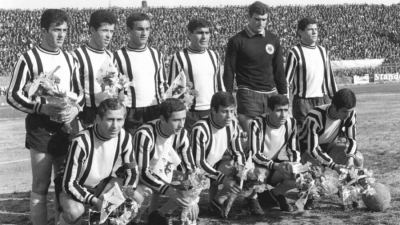 Πώς η ΑΕΚ έγινε η πρώτη ελληνική ομάδα που θα έπαιζε την άνοιξη στην Ευρώπη, φτάνοντας στα προημιτελικά του Κυπέλλου Πρωταθλητριών! (video)