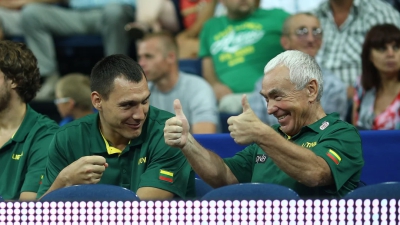 Γιουόζας Πετκεβίτσιους: Ο άνθρωπος-μασκότ που «φροντίζει» το λιθουανικό μπάσκετ εδώ και τρεις δεκαετίες!