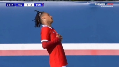 Πιτσιρικάς της Μπενφίκα σκόραρε και μιμήθηκε τον Κριστιάνο! (video)