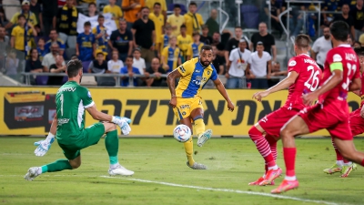 Προκριματικά Conference League: «Κλείδωσε» την πρόκριση η Μακάμπι και τώρα... Άρης - Γκολ ο Παυλίδης στη νίκη της Άλκμααρ! (video)