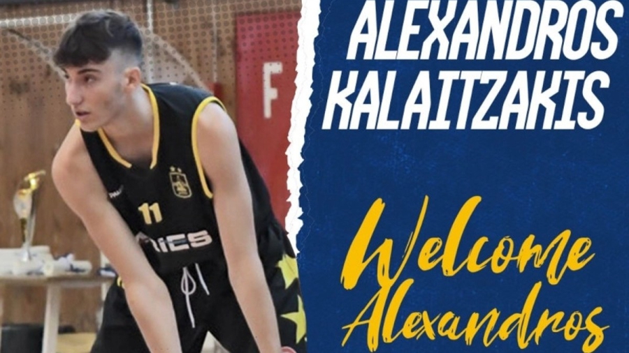 Υπέγραψε στην Καρδίτσα ο Αλέξανδρος Καλαϊτζάκης