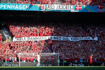 Δανία – Βέλγιο: Συγκινητική διακοπή του αγώνα για τον Έρικσεν! (video)