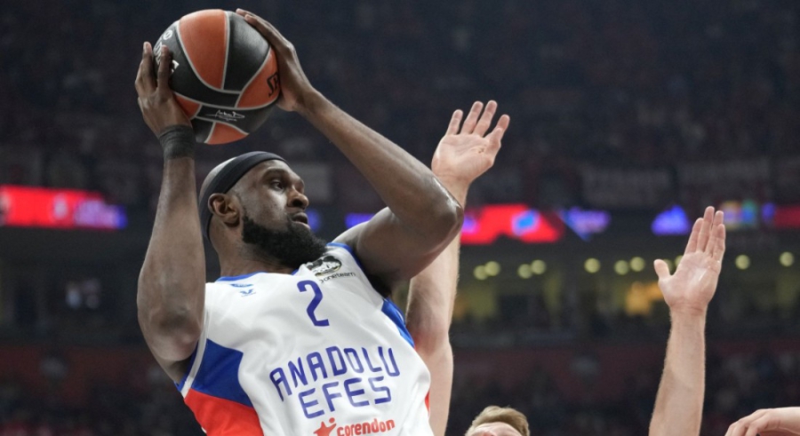 Καρδιακό πρόβλημα ο Κρις Σίνγκλετον, νοσηλεύεται εκτός κινδύνου