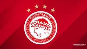 ΠΑΕ Ολυμπιακός: «Εισιτήριο διαρκείας στον Κορεάτη φίλαθλο που δέχθηκε επίθεση!»