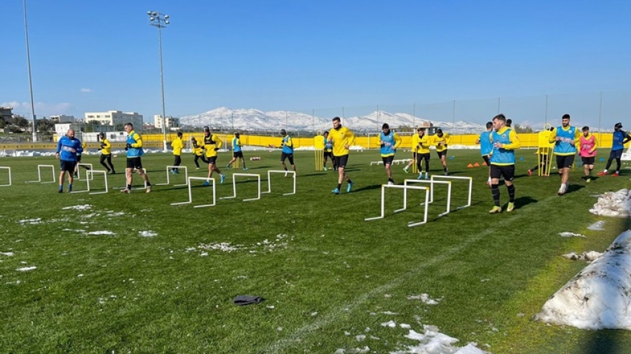 ΑΕΚ: Έτοιμος ο Τσιντώτας, πρόβλημα με Σιμόες